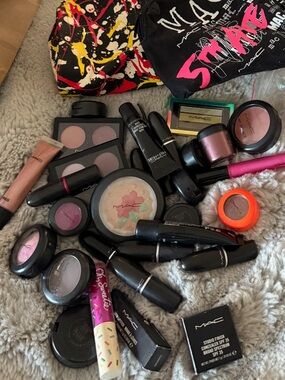 SOON TO BE LISTED | Collection of MAC Items